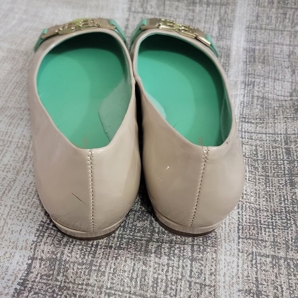 ❤️Marc Fisher Patent Cream and Green Flats - Picture 4 of 13